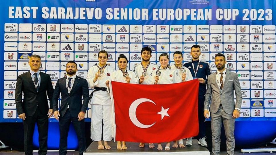 Milli sporcular Bosna Hersek’ten 6 madalya ile döndü